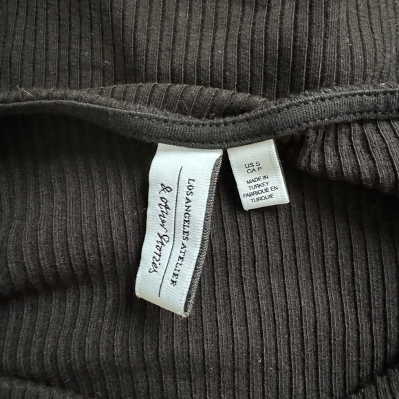 & Other Stories Black Ribbed Ruched Front Irregular Hem Top - Picture 4 of 4